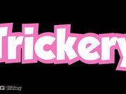 继父扮圣诞老人用大屌塞满女儿