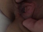 性奴芝芝身体写满淫词 嘴含道具被内射白嫩肥逼