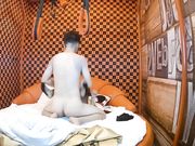 专业炮房美女与男友激情造爱很疯狂