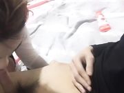 小骚逼与网友互动在床上自慰 口交大鸡巴无套激情抽插 骚逼特写淫语乱叫 高清720P