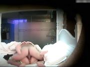 妹子不配合被小伙按倒扒光强行进入