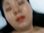 好赌少妇输钱找曹老板贷款被潜规则一边玩一边被损对白有趣