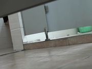 小公园公厕厕拍-真实跟拍紧张刺激