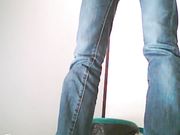 公厕定点拍摄各色真实良家美女，值得一看