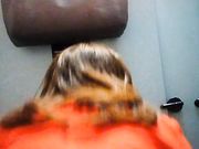 机场偷拍空姐专用女厕几个颜值不错的美女嘘嘘