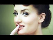 享受硬屌用力抽插的美人妻