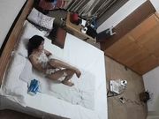 这女的毒龙技术非常的专业一看就是经常做的那种