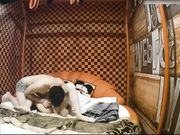 小青年与美女啪啪小伙太有经验了用手就搞的妹子淫叫不止