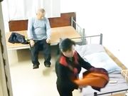 欲望不减小旅店老头泄欲大妈的激烈啪啪貌似干不动了