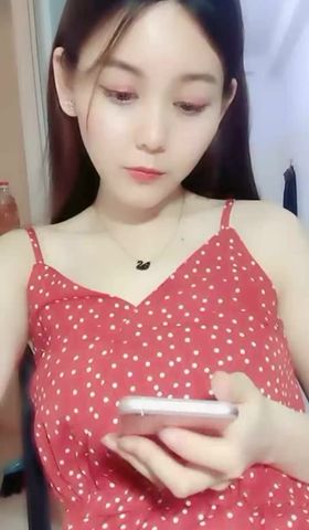 高颜值年轻美女颜值高身材苗条自慰掰开粉嫩小穴