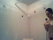 摄像头偷拍老婆的表妹洗澡身材还不错逼毛很性感值得撸一发 720P高清