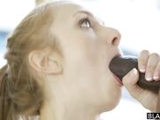 健身女郎前凸后翘湿漉漉一看就想操这样扭动肉肉忍不住