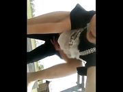 大奶主播约经常刷跑车的粉丝到游乐园户外啪啪玩危险动作对白清晰