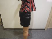 混血大眼睛小美女成熟风红色条纹西装故作成熟的打扮真是让人欲罢不能