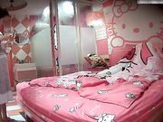 kitty房偷拍超性感漂亮美女被男的狠狠操了一番!