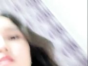 長相清純高顔值萌妹子紫薇呻吟誘惑收費大秀3V