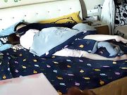 破解摄像头夫妻下午睡醒来一炮侧入式正面打桩