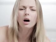 妹子这身材太苗条了嫩乳小翘臀欲望受不了操穴啊