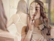 妹子颜值不错小巧玲珑插入搞穴性奋要硬啊