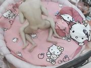 校外开房啪啪清纯闷骚眼镜妹阴毛浓密性感男友舔一舔就插好像刚开苞不久