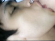 逼逼饱满粉嫩的年轻美女出租屋被前来给她送东西的姐夫各种姿势干的呻吟浪叫