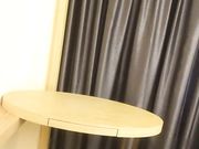 美女导购员和经常光顾的客人一起吃饭呗灌醉带到酒店随意玩