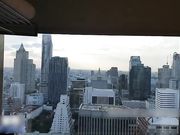 模特美女被土豪带入高档酒店高楼窗前狂草,白天操到晚上,最后还肛交