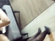 黑丝美女被草的不要不要的