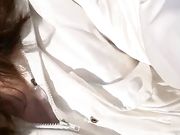 包皮哥海边艳遇离异富姐大冷天直接脱下裤子就在户外无套啪啪