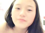 颜值不错丰满身材妹子双人啪啪 换上性感黑丝抬腿大力猛操非常诱人