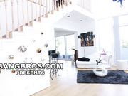 漂亮娇艳小姐姐走错门被搞白嫩肉肉心动挡不住