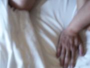 平乳少妇被猛草