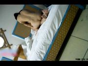 龙哥三亚旅行时电召兼职导游吹箫舔蛋干得大声浪叫