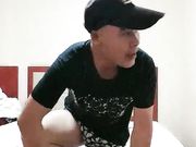 吃了性药爆草颜值还可以就是皮肤黑了点的越南妹