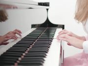 好身材漂亮小美女这样学习给力这表情好销魂看了立马鸡动