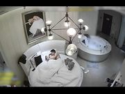 我不能来见你,一见你就干这事.换上性感情趣装操