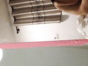 很会玩的一对大学生情侣宾馆啪啪自拍流出 妹子被调教的很听话