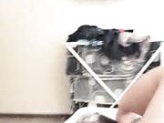 小哥哥早起就要来一发，没毛的大洋马浴室洗洗干净上床就开始