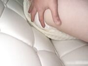 夜班回家捡个醉酒女白领回家强搞