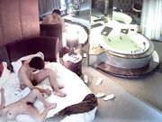 高潮过后淫欲未尽吹硬鸡巴自己坐上