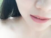 户外鼻祖小女子孟凡，比谁玩的都刺激，全程露脸户外全裸与小哥激情啪啪