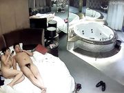 漂亮白嫩气质美女身材性感与男友开房啪啪啪