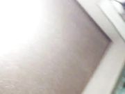 约的小姑娘外表清纯没想到那么骚,没摸几下流的水把内裤都弄湿了,BB超嫩超紧