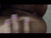 终于搞定了刚搬来不久的气质女邻居,身材修长性感,主动要求自拍说：射在脸上,我是骚逼小骚货,操的好舒服