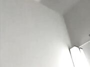 天津骚妹和黑鬼商场试衣间啪啪自拍流出