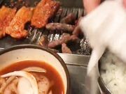 与X大漂亮女伴读性爱私拍流出 一顿烤肉就搞上床 后入怼操  黑白鲜明