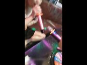 在ktv里面忍不住直接堵住门口开操了