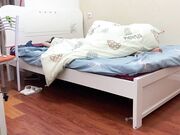 胖哥迷玩亲表姐,还把表姐裸体拍下来收藏供以后观看