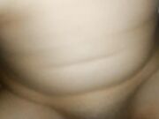 老婆的闺蜜大胸白虎妹最近失恋了喝了不少酒躺在床上用手给她搞兴奋了把给她干了