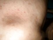 厉害了我的老大爷J8毛都白了的老头被撸硬了抹点润滑油肏农村鸡婆